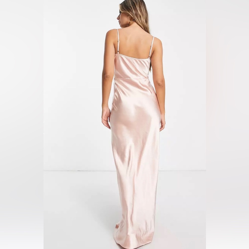 Pretty Lavish Bridesmaid Gown - image 6